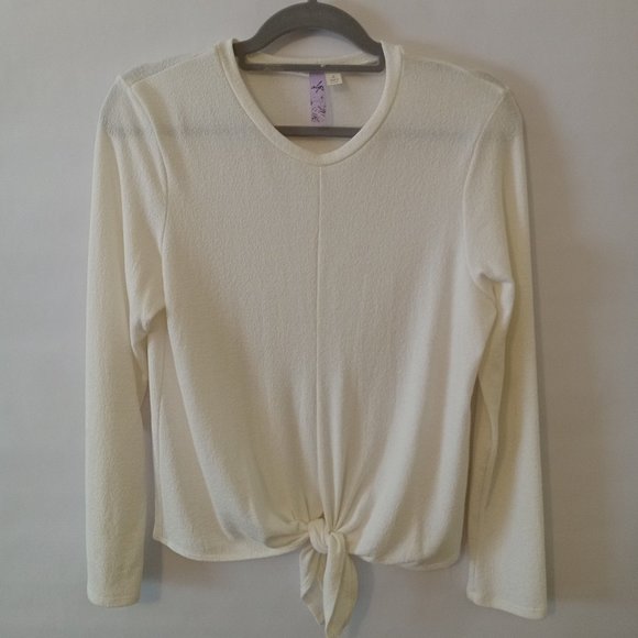 Alya Sweaters - Alya Women's Cream Color Soft Long Sleeve Made in USA Front Tie Sweater. EUC.